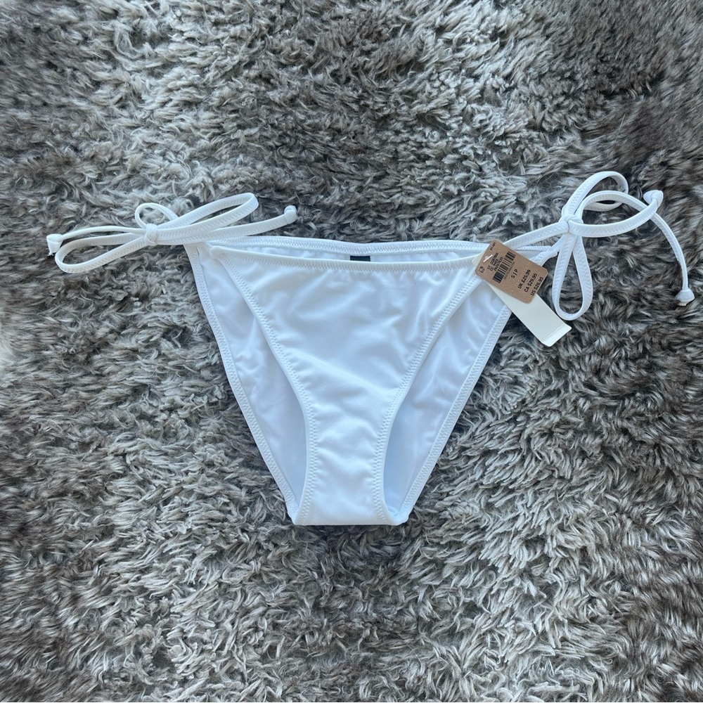 Victoria’s Secret PINK white bikini bottom. Size S